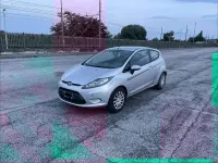 Usata Ford Fiesta Titanium 95 CV (69 kW) 2011 Argento Berlina