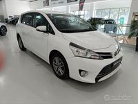 Usata Toyota Verso Style 111 CV (81 kW) 2016 Bianco Monovolume