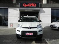 Usata Fiat Panda 4x4 S 85 CV (62 kW) 2019 Bianco Utilitaria