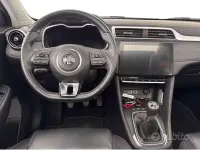 Usata MG ZS Luxury 111 CV (81 kW) 2023 Bianco SUV