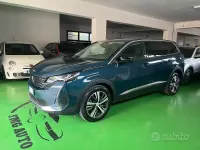 Usata Peugeot 5008 Allure 131 CV (96 kW) 2022 Blu SUV