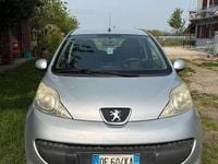 Usata Peugeot 107 68 CV (50 kW) 2007 Grigio Utilitaria