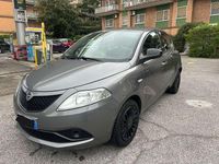 Usata Lancia Ypsilon Silver 69 CV (50 kW) 2018 Nero Utilitaria
