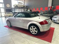 Usata Audi TT Roadster Ambiente 179 CV (131 kW) 2002 Grigio Cabrio