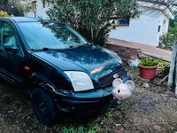 Usata Ford Fusion 101 CV (74 kW) 2002 Blu Utilitaria