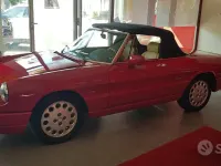 Usata Alfa Romeo Spider 122 CV (89 kW) 1991 Rosso Cabrio