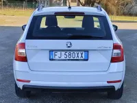 Begagnad Skoda Octavia Executive 116 HK (85 kW) 2017 Vit Kombi