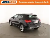 Käytetty Mercedes GLA200 136 HP (100 kW) 2017 Musta Katumaasturi