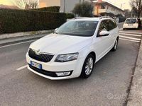 Usata Skoda Octavia Elegance 105 CV (77 kW) 2014 Bianco Station wagon