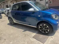 Usata Smart ForFour Prime 71 CV (52 kW) 2017 Bluazzurro Utilitaria