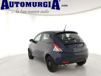 Usata Lancia Ypsilon Silver 69 CV (50 kW) 2021 Blu Utilitaria