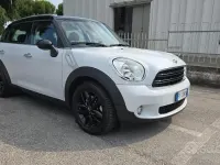 Usata Mini Cooper D Countryman 90 CV (66 kW) 2016 Bianco SUV