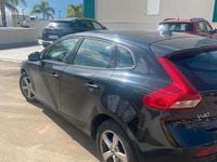 Usata Volvo V40 120 CV (88 kW) 2017 Nero Station wagon