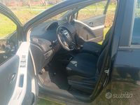Usata Toyota Yaris 90 CV (66 kW) 2009 Nero Utilitaria