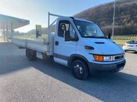 Usata Iveco Daily 103 CV (75 kW) 2000 Blu Furgone