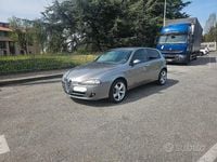 Usata Alfa Romeo 147 120 CV (88 kW) 2006 Grigio Utilitaria