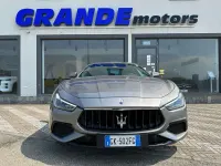 Usata Maserati Ghibli 349 CV (256 kW) 2022 Argento luna Berlina