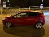 Usata Ford Fiesta Titanium 82 CV (60 kW) 2011 Rosso Utilitaria