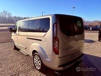 Usata Ford Tourneo Titanium 150 CV (110 kW) 2023 Grigio Monovolume