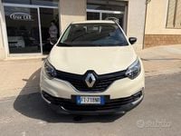 Usata Renault Captur 90 CV (66 kW) 2018 Beige SUV