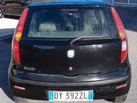 Begagnad Fiat Punto Active 60 HK (44 kW) 2009 Svart Sedan