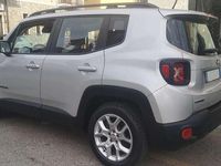 Usata Jeep Renegade 140 CV (102 kW) 2014 Argento SUV