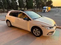 Usata VW Golf VIII Life 116 CV (85 kW) 2022 Bianco Berlina
