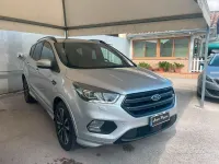 Usata Ford Kuga Titanium 120 CV (88 kW) 2017 Grigio SUV