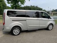 Usata Ford Tourneo Titanium 185 CV (136 kW) 2021 Grigio Monovolume