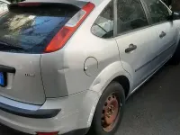 Usata Ford Focus 90 CV (66 kW) 2005 Argento Berlina
