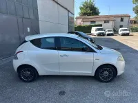 Usata Lancia Ypsilon 69 CV (50 kW) 2012 Bianco Utilitaria
