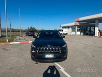 Usata Jeep Cherokee Limited 140 CV (102 kW) 2015 Grigio SUV