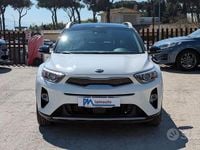 Second-hand Kia Stonic Urban 100 CP (73 kW) 2019 Alb SUV