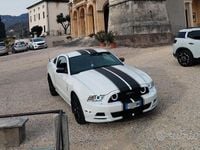 Usata Ford Mustang 310 CV (228 kW) 2014 Bianco Coupé