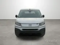 Uusi Fiat Doblò 131 HP (96 kW) 2026 Harmaa Tila-auto