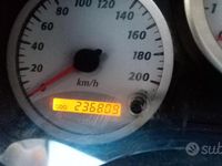 Begagnad Toyota RAV4 128 HK (94 kW) 2005 Grå SUV