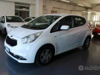 Usata Kia Venga Active 90 CV (66 kW) 2017 Bianco Utilitaria