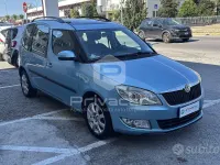 Usata Skoda Roomster Style 75 CV (55 kW) 2011 Bluazzurro Monovolume