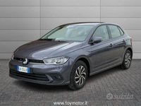 Usata VW Polo Life 95 CV (69 kW) 2023 Grigio Utilitaria