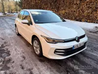 Usata VW Golf VIII 131 CV (96 kW) 2024 Bianco Berlina