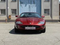 Usata Jaguar XK8 284 CV (208 kW) 1998 Carnival red Cabrio