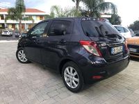 Usata Toyota Yaris Lounge 99 CV (72 kW) 2013 Lilla Berlina