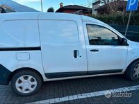 Usata Dacia Dokker 90 CV (66 kW) 2016 Monovolume