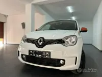 Usata Renault Twingo Techno 30 kW (42 CV) 2022 Bianco Utilitaria