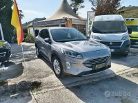 Usata Ford Kuga Titanium 120 CV (88 kW) 2022 Grigio SUV