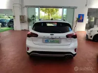 Usata Ford Focus 125 CV (91 kW) 2023 Bianco Berlina