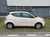 Usata Lancia Ypsilon Silver 69 CV (50 kW) 2017 Beige Utilitaria