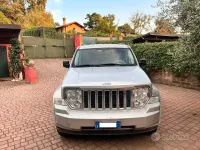 Usata Jeep Cherokee Sport 177 CV (130 kW) 2008 Grigio SUV