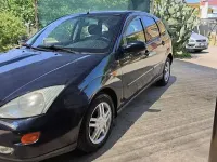 Usata Ford Focus Ambiente 90 CV (66 kW) 2001 Blu Berlina