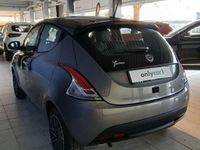 Usata Lancia Ypsilon Gold 69 CV (50 kW) 2023 Grigio scuro Utilitaria